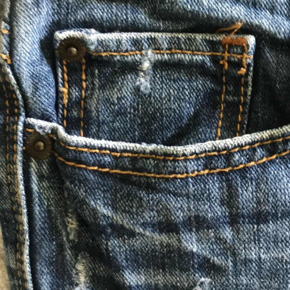 Cute Aeropostale dark blue distressed denim shorts  size 5/6 RN 126671